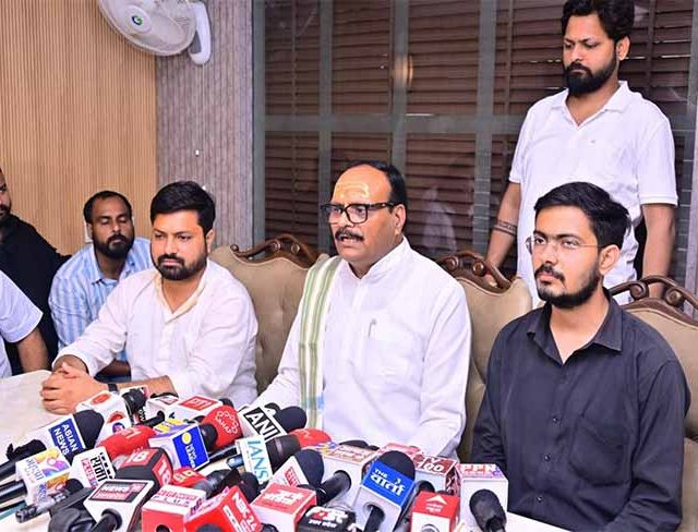 Youth Demands : केंद्र सरकार तरुणांच्या मागण्यांवर गांभिर्याने विचार करेल, उपमुख्यमंत्र्यांनी दिले आश्वासन