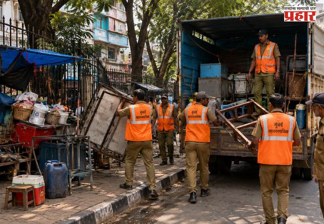 BMC : मुंबईत अतिक्रमणांवर कारवाई करण्यासाठी ७६ वाहने तैनात