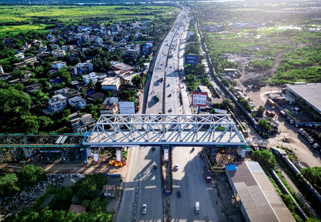 first steel bridge set up in maharashtra thane district bhiwandi taluka dive anjur village for bullet train project