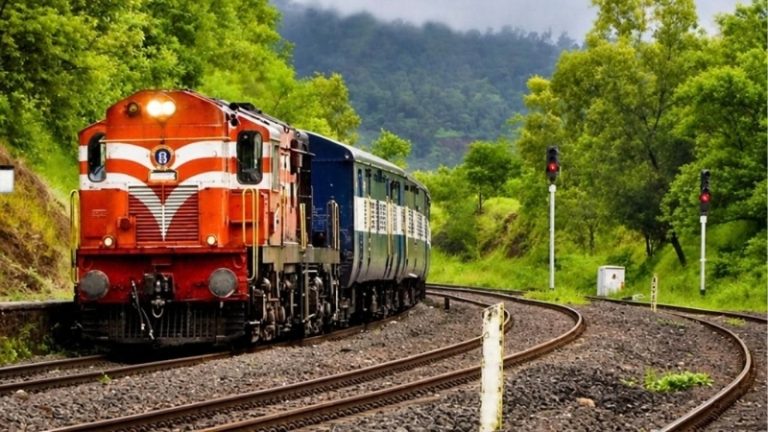 central railway holiday special trains mumbai madgaon nagpur