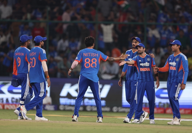 तिकीट विंडो उघडली अन् बंद झाली! एका मिनिटात भारत वेस्ट इंडिज सामन्याची सर्व तिकिटे विकली, झालं असं की..