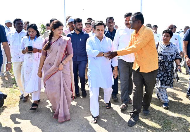 Nitesh Rane : दुष्काळात शेतकऱ्यांप्रमाणे मच्छिमारांनाही मदत मिळणार