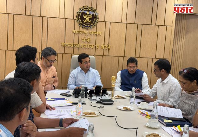 Nitesh Rane : सिंधुदुर्गातील आरोग्य सुविधांसाठी आवश्यक मनुष्यबळ व सर्व सुविधा तातडीने उपलब्ध करा – मत्स्यव्यवसाय व बंदरे मंत्री नितेश राणे