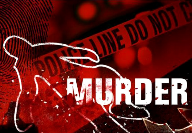 Raigad Crime News : आई-वडिलांचा वाद सोडवायला गेला अन् भलतंच घडलं; बापाने मुलाची केली निर्घृण हत्या
