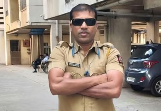 Crime News : कुटुंबात वाद होताच पोलीस कर्मचारी घरातून निघून गेला अन्… पिंपरी चिंचवड पोलीस दलात खळबळ