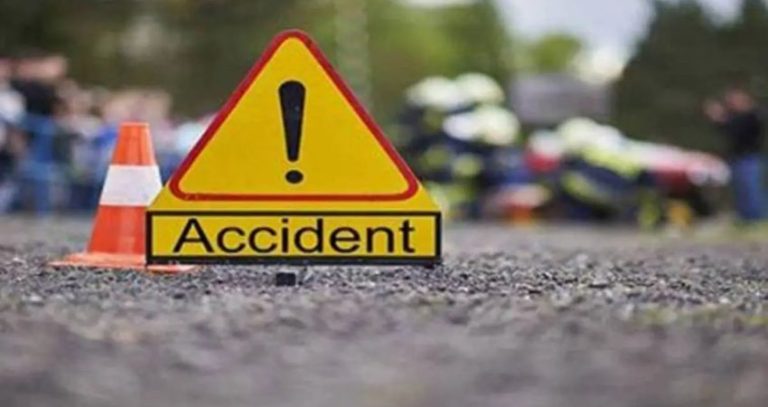 Nashik Accident : येवला-नांदगाव मार्गावर पहाटे काळाचा घाला ! ट्रकला आयशरची धडक, दोघांचा मृत्यू