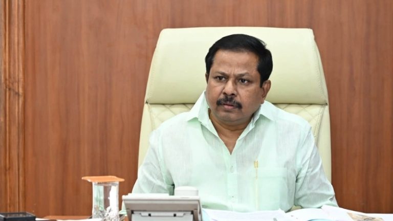 Mahaparinirvan Din 2026: महापरिनिर्वाण दिनानिमित्त प्रशासन सज्ज! विधानसभा उपाध्यक्ष अण्णा बनसोडे यांचे महत्त्वाचे निर्देश