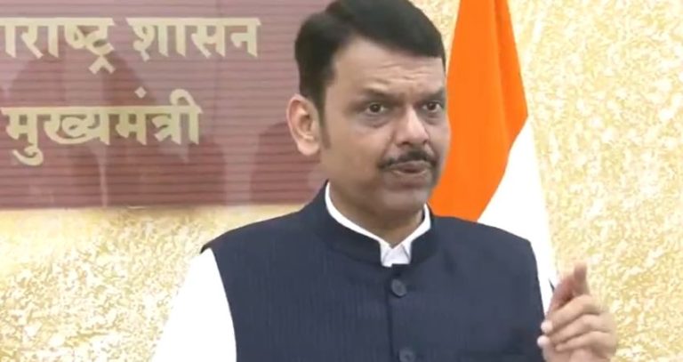 Devendra Fadnavis : ‘यांचा जो कोणी आका असेल, त्याला लवकरच..’ ; टायगर श्रॉफ गोळीबार प्रकरणावर मुख्यमंत्री देवेंद्र फडणवीस यांची प्रतिक्रिया