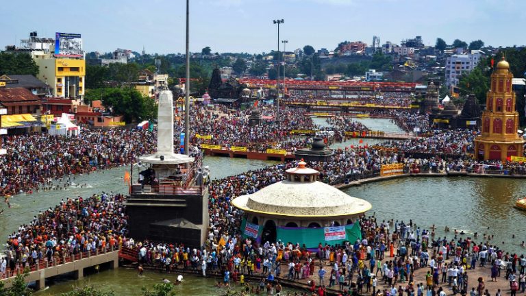 Nashik Kumbh Mela : नाशिक-त्र्यंबकेश्वर सिंहस्थ कुंभमेळ्याचा 31 ऑक्टोबरला प्रारंभ ; 6500 आदिवासी बांधवांच्या सहभागातून महा गोदा आरती, विश्वविक्रमाचा प्रयत्न