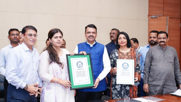 Mega Ganesha Idol Workshop creates history cm devendra fadnavis presented with Guinness World Records certificate