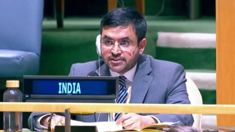 अल्पसंख्याकांच्या हक्कांवरून भारताने संयुक्त राष्ट्रांमध्ये पाकिस्तानला फटकारले; ‘सेन्याचे हुकूम बजावण्यापेक्षा स्वतःच्या जनतेच्या कल्याणावर लक्ष द्या’