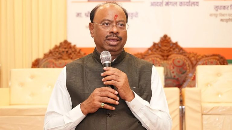नवीन ऊर्जा प्रकल्पांच्या जमिनीच्या हस्तांतरणावरील २५ टक्के शुल्क माफ – महसूलमंत्री चंद्रशेखर बावनकुळे यांचा निर्णय