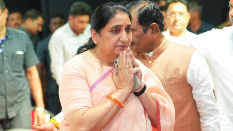 सुनेत्रा पवार भाकरी फिरवणार? मंत्रिमंडळात फेरबदलांचे संकेत; कामगिरी सरस नसलेल्या मंत्र्यांना डच्चू, युवा चेहऱ्यांना संधी मिळण्याची चर्चा