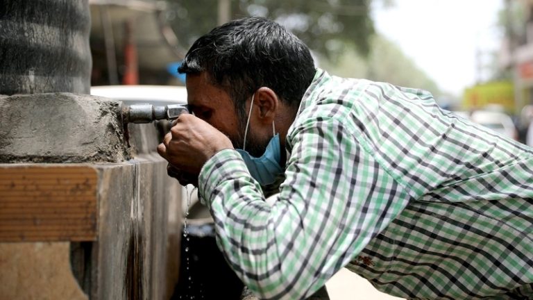ठाणेकरांची धाकधूक वाढली! एल निनोच्या धोक्यामुळे ठाण्यात पिण्याच्या पाण्यावर सक्तीची बंदी; महापालिकेचा ‘हा’ 10 महिन्यांचा मास्टरप्लॅन वाचवेल का शहर?