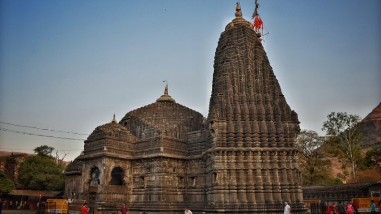 Nashik : सिंहस्थ कुंभमेळ्याच्या तयारीसाठी मोठा निर्णय ? त्र्यंबकेश्वर मंदिर दोन महिने दर्शनासाठी बंद ठेवण्याचा प्रस्ताव