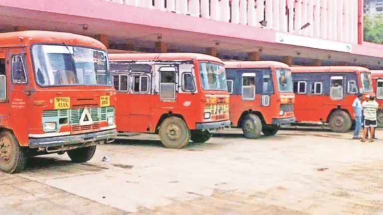 ST Bus Fare Hike: सर्वसामान्य प्रवाशांना दिलासा! परिवहन मंत्र्यांचा भाडेवाढीला नकार…